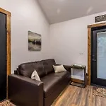 Tall Pines A Cozy 1 Bedroom Tiny Cabin