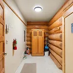Bear Ridge Cabin