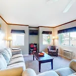 3 Bed 2 Bath Apartment In Leavenworth