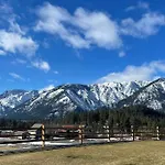 The Chalet Near Downtown Leavenworth,