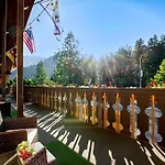 Evergreen Inn