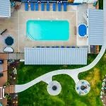 Blue Elk Inn