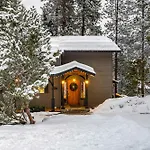 All Seasons River Inn