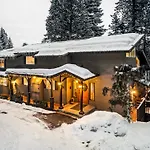 All Seasons River Inn
