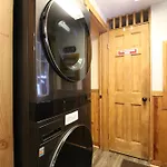 Bigfoot Base Camp By Nw Comfy Cabins
