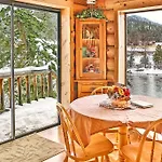 Marie\'S Cabin