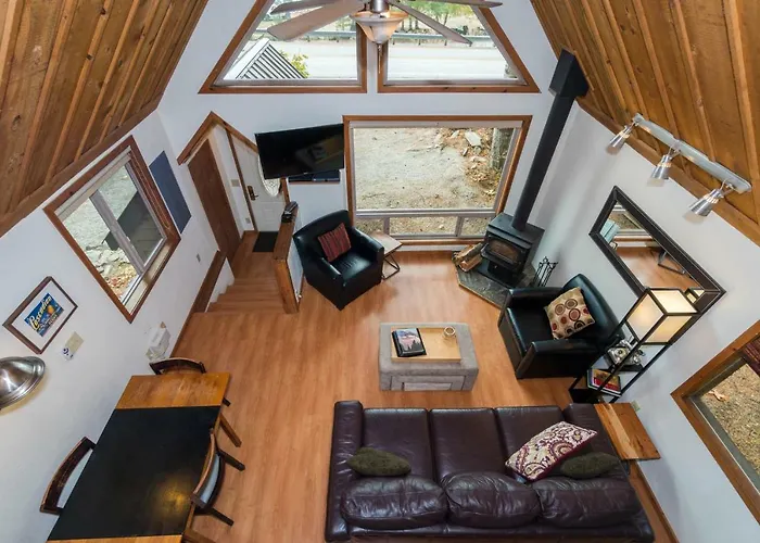 Vista View Chalet - 2 Bed 1 Bath Vacation Home In Lake Wenatchee