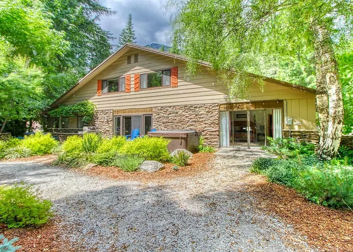 Triple Pines Lodge