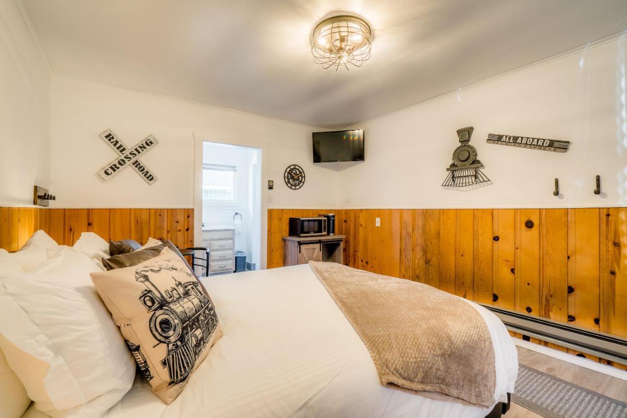 Wanderlust Hotel 4*