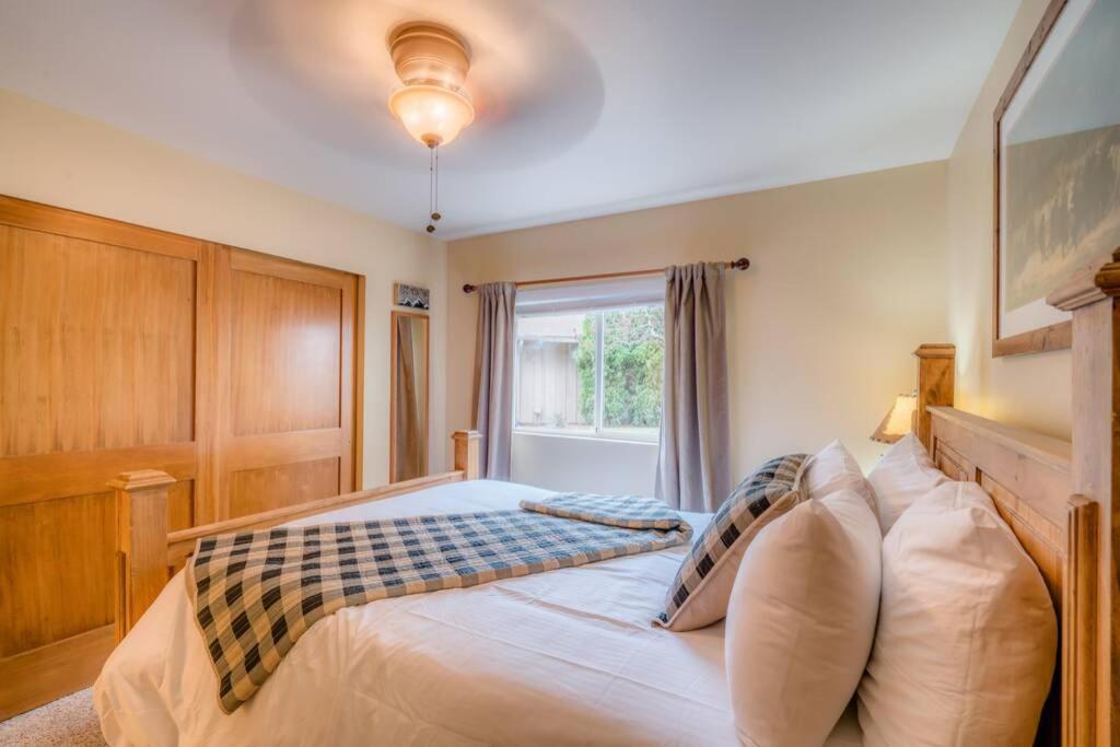 Bavarian Condo, 5 Star Ground Floor Unit, Walk To Town, Sleeps 6 Holiday home Leavenworth