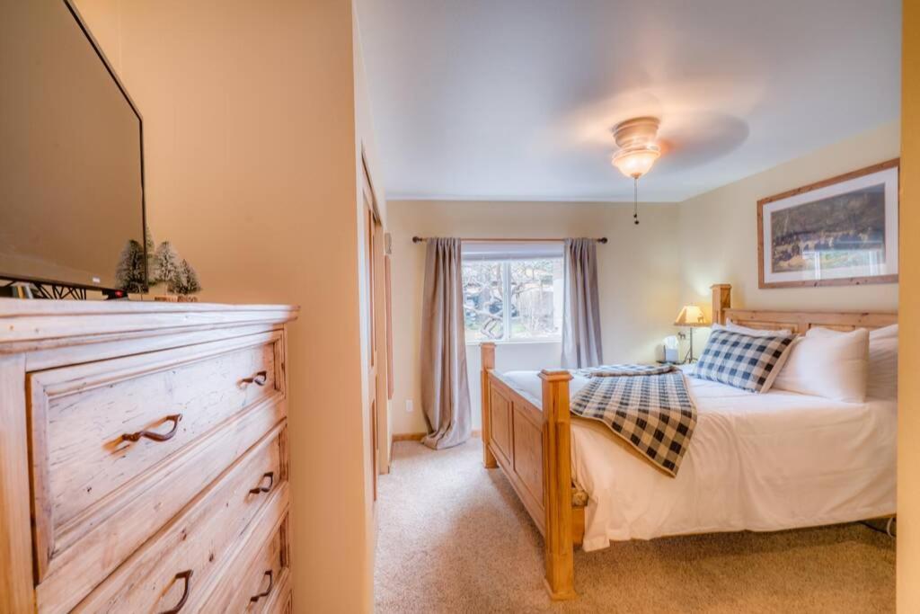 Holiday home Bavarian Condo, 5 Star Ground Floor Unit, Walk To Town, Sleeps 6 Leavenworth