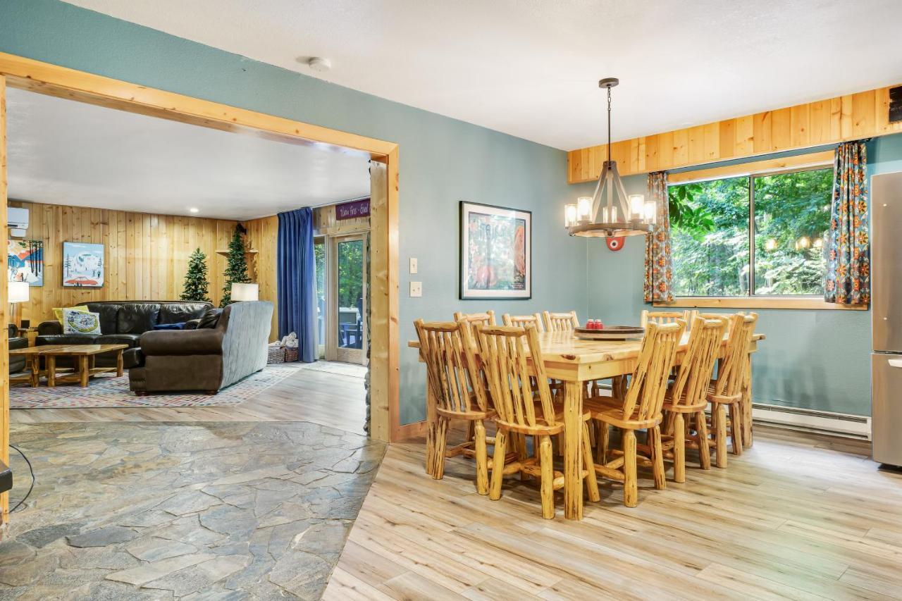 Holiday home Triple Pines