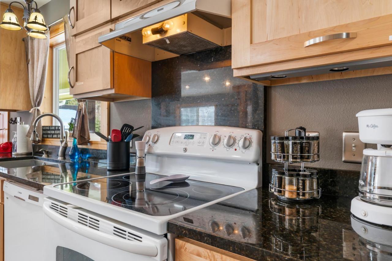 Holiday home Wander Inn, 4 Bedroom 2 Bath, 5 Min To Downtown, Custom