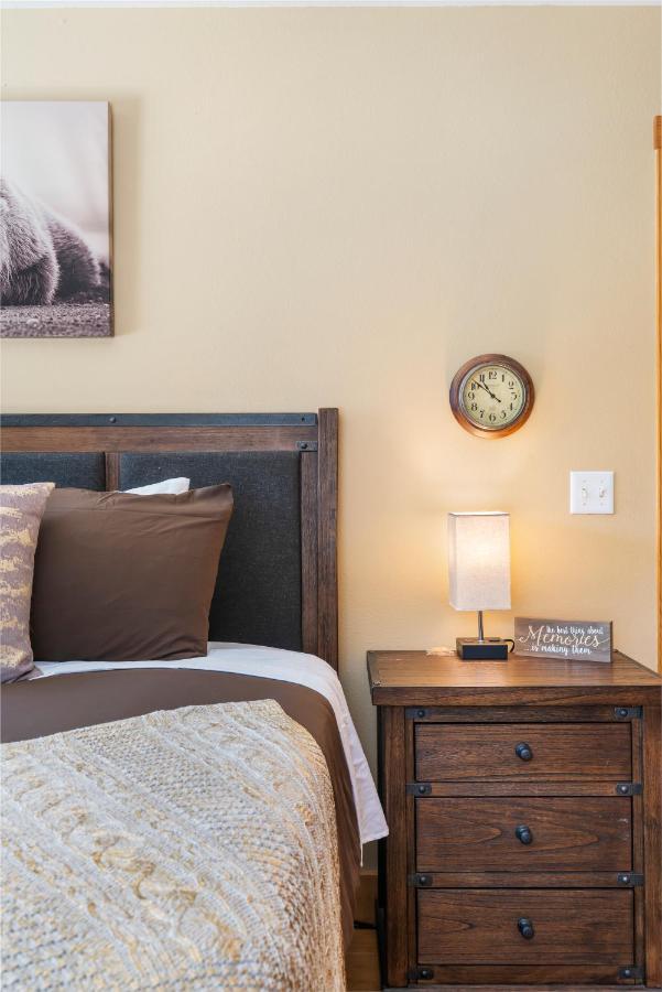 Holiday home Wander Inn, 4 Bedroom 2 Bath, 5 Min To Downtown, Custom