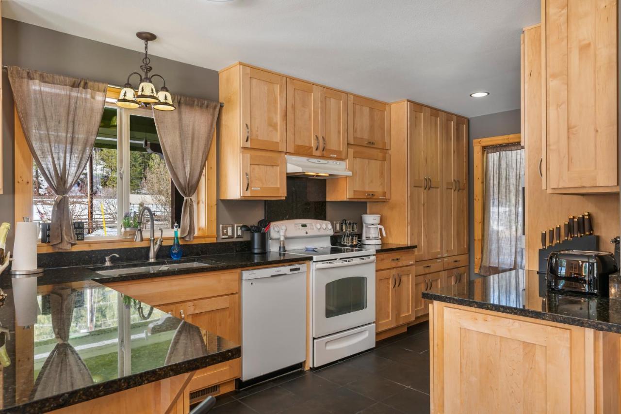 Holiday home Wander Inn, 4 Bedroom 2 Bath, 5 Min To Downtown, Custom *