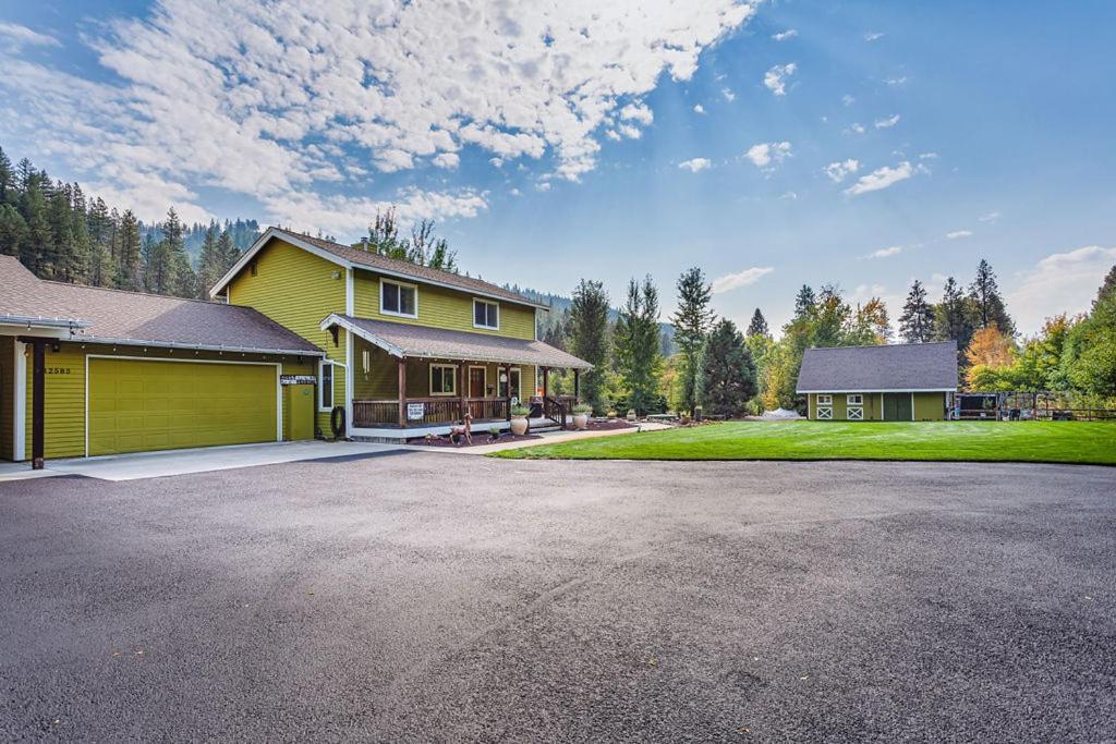Wander Inn, 4 Bedroom 2 Bath, 5 Min To Downtown, Custom Holiday home *
