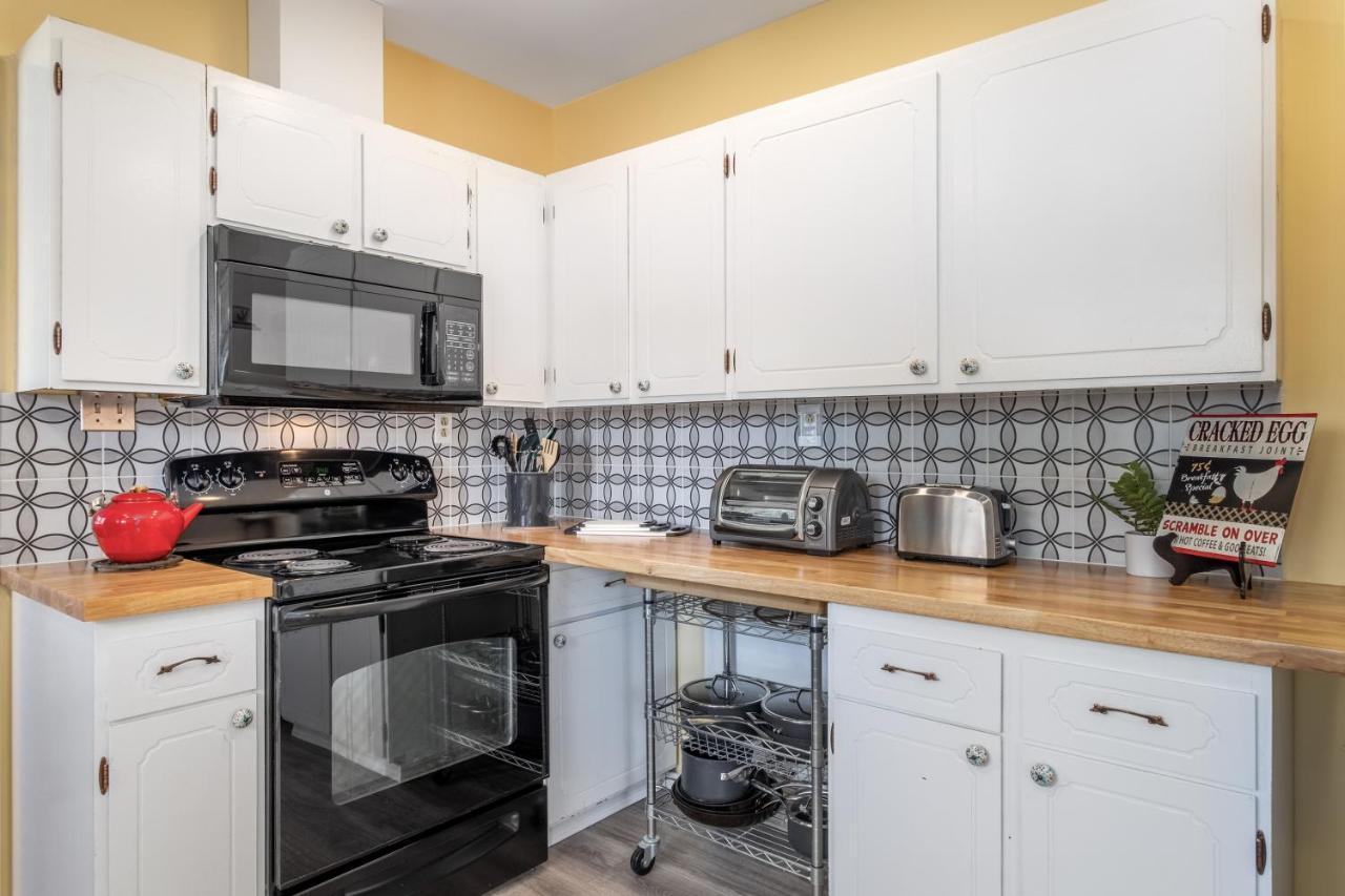 Rockwell Retreat By Nw Comfy Holiday home *