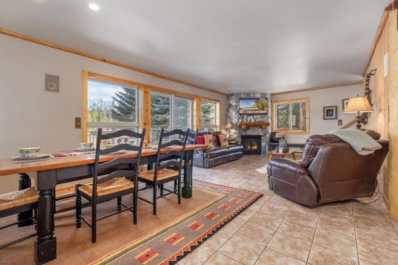 Five-bedroom House * Leavenworth