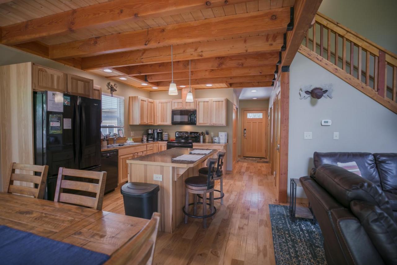 Paws In The Mountains By Nw Comfy Holiday home