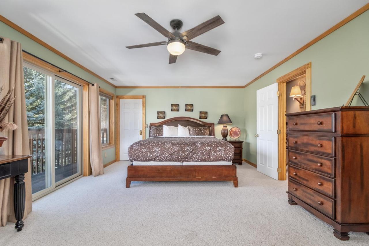 Five-bedroom House * Leavenworth