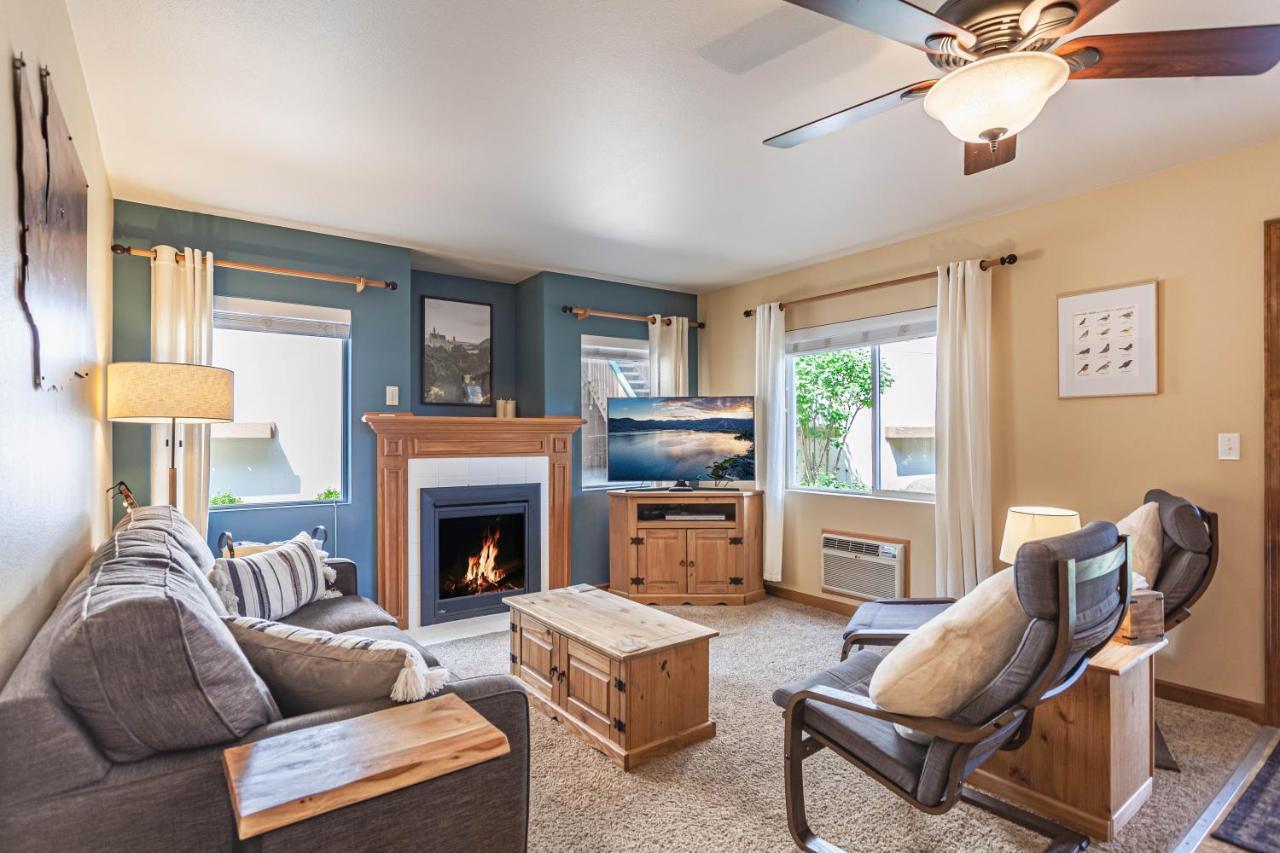 Bavarian Condo, 5 Star Ground Floor Unit, Walk To Town, Sleeps 6 Leavenworth