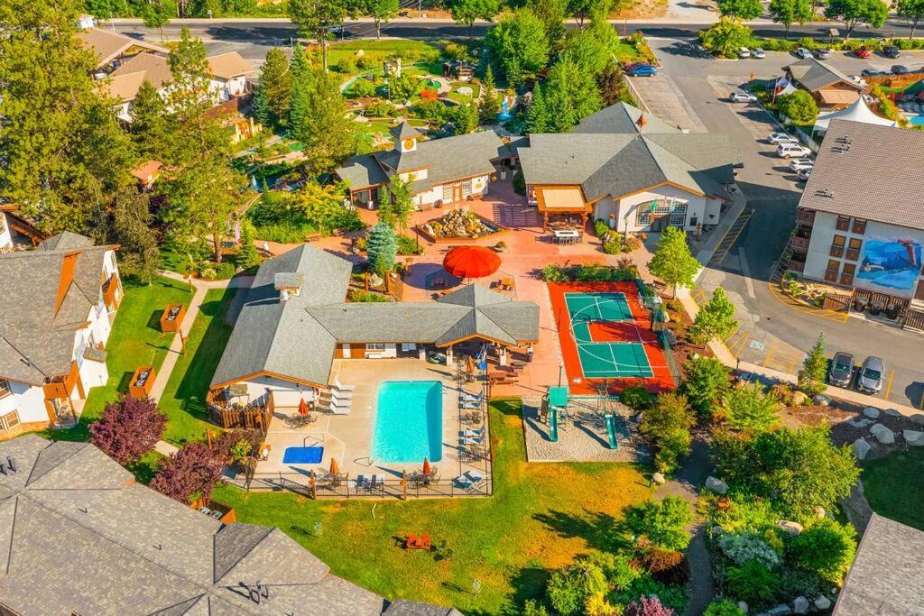 Apartment Dasha's Alpine Retreat At Icicle Village With Pool And Hot Tub *