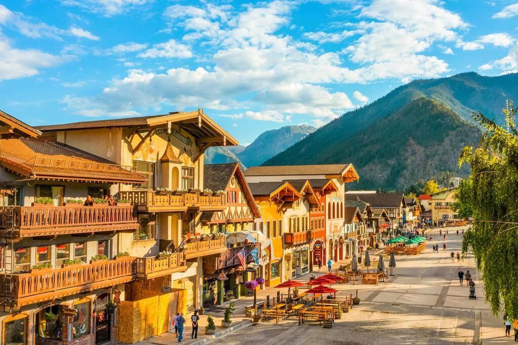 Apartment Adventurer's Escape At Icicle Village With Pool And Hot Tub *