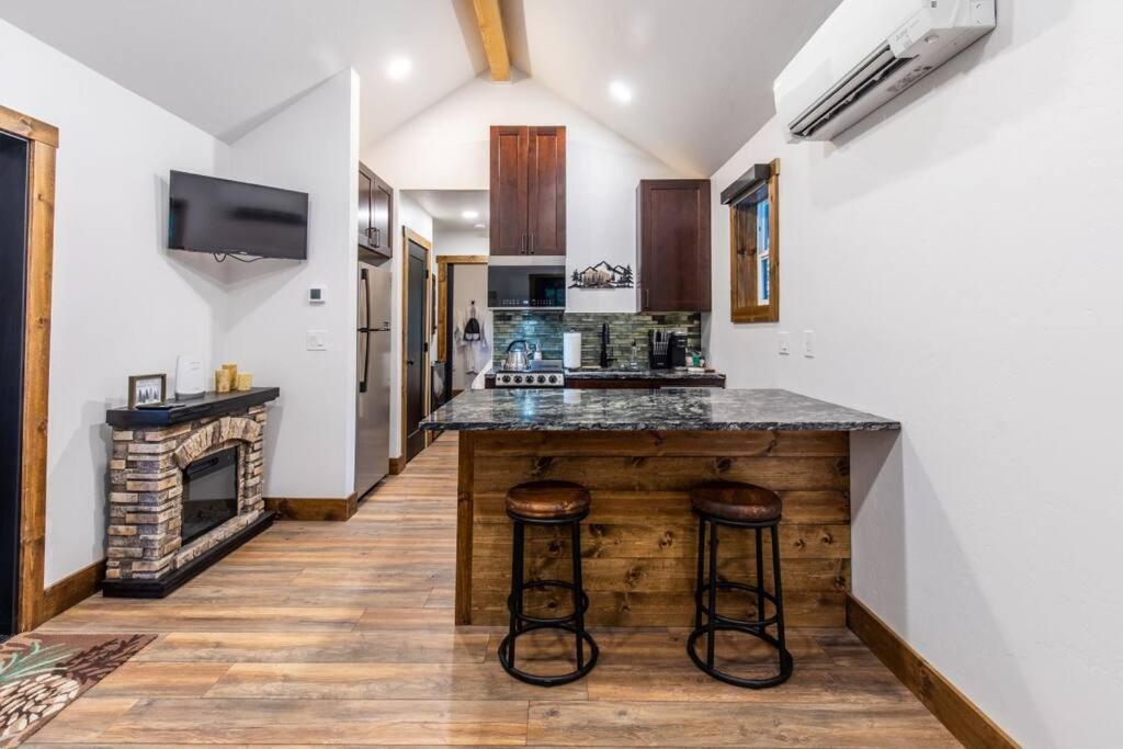 Holiday home Tall Pines A Cozy 1 Bedroom Tiny *