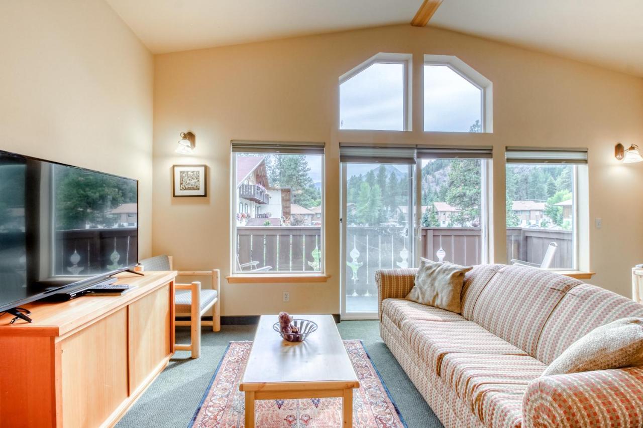 Icicle Village 507 & 508: Alpine Reflections Apartment Leavenworth