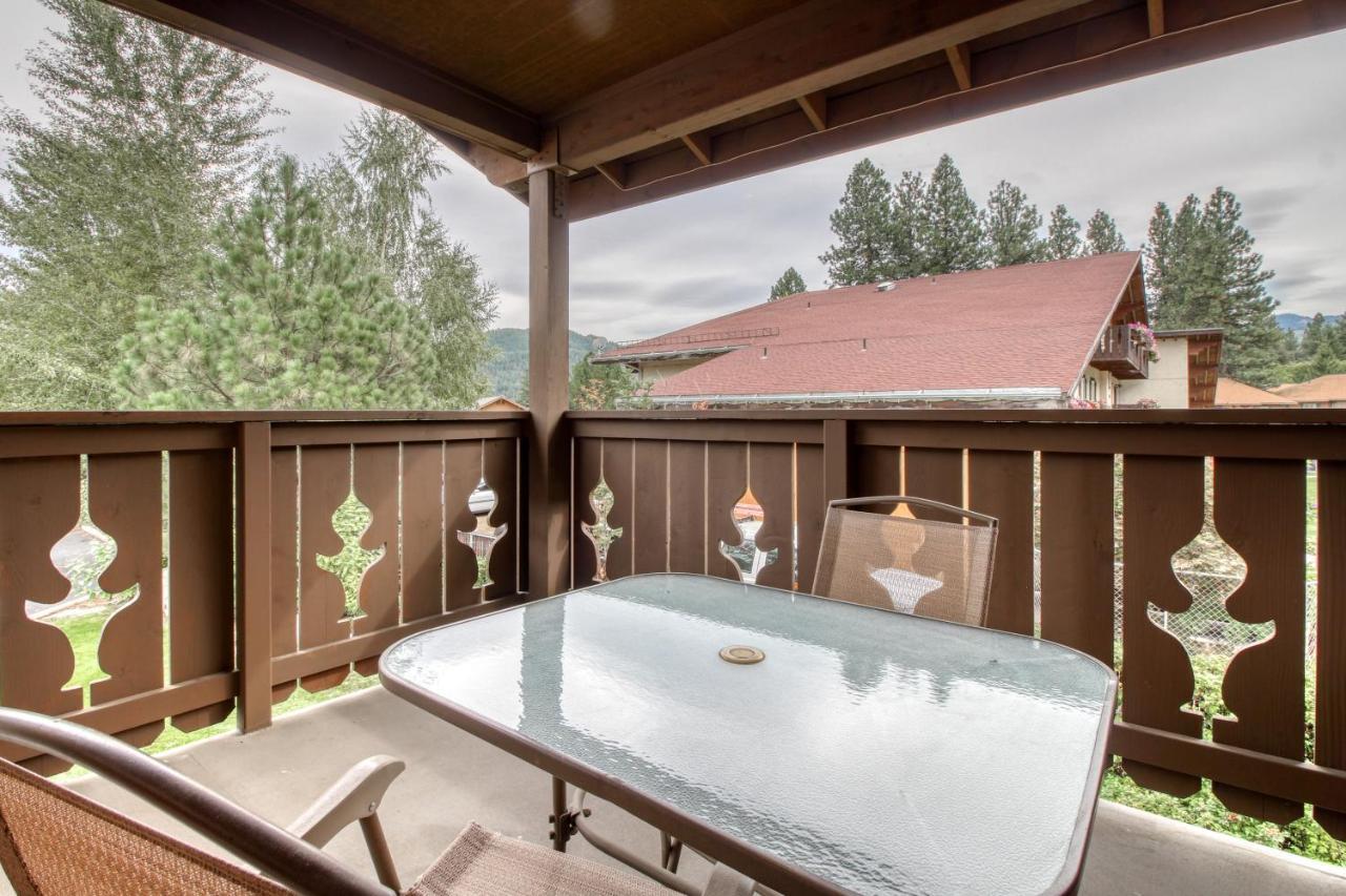 Icicle Village 507 & 508: Alpine Reflections Apartment Leavenworth