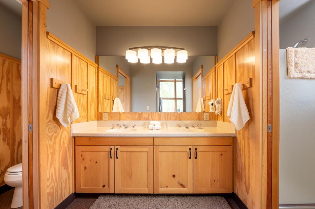 Resort Sleeping Lady Mountain 3*