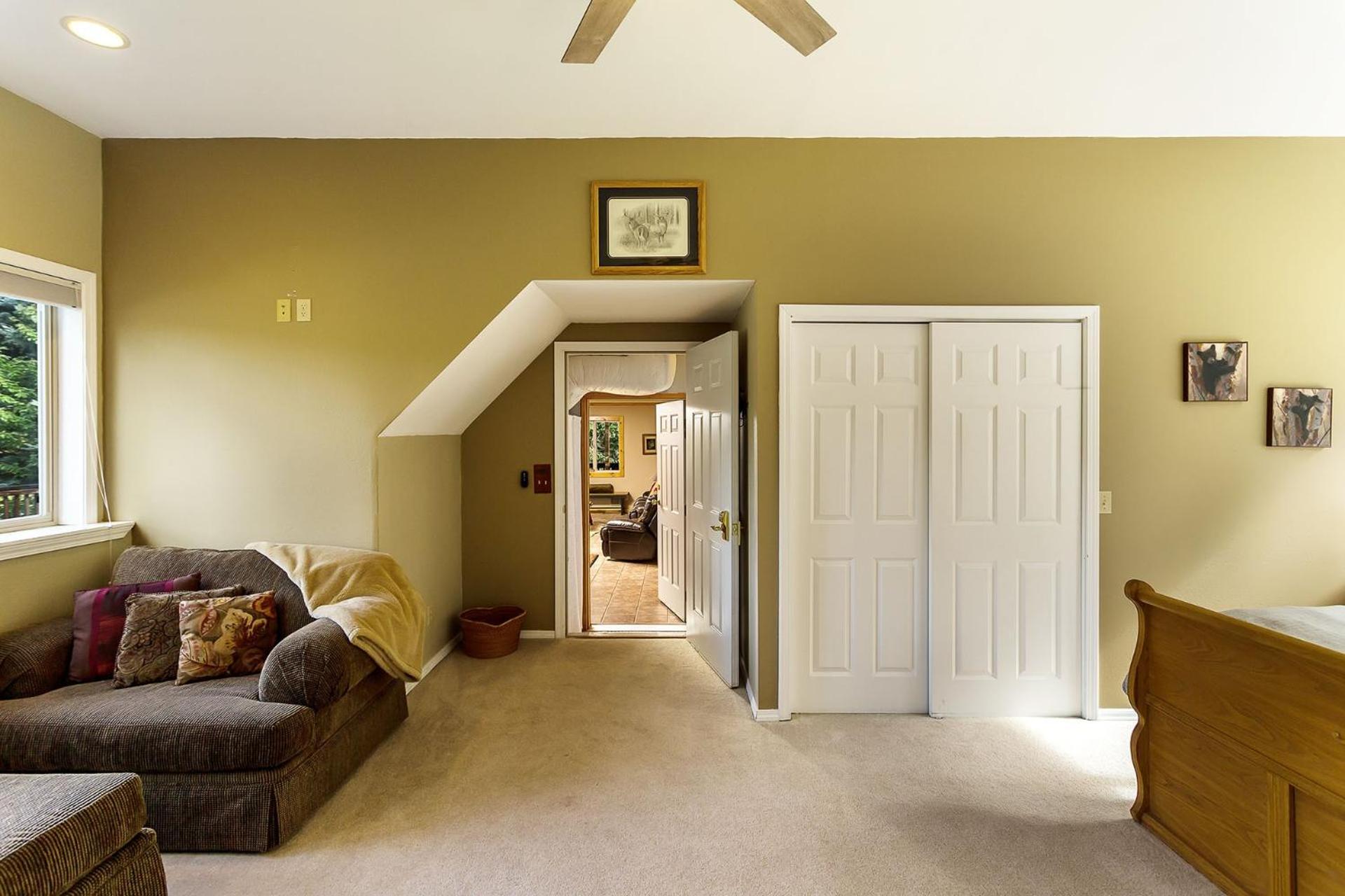Five-bedroom House *