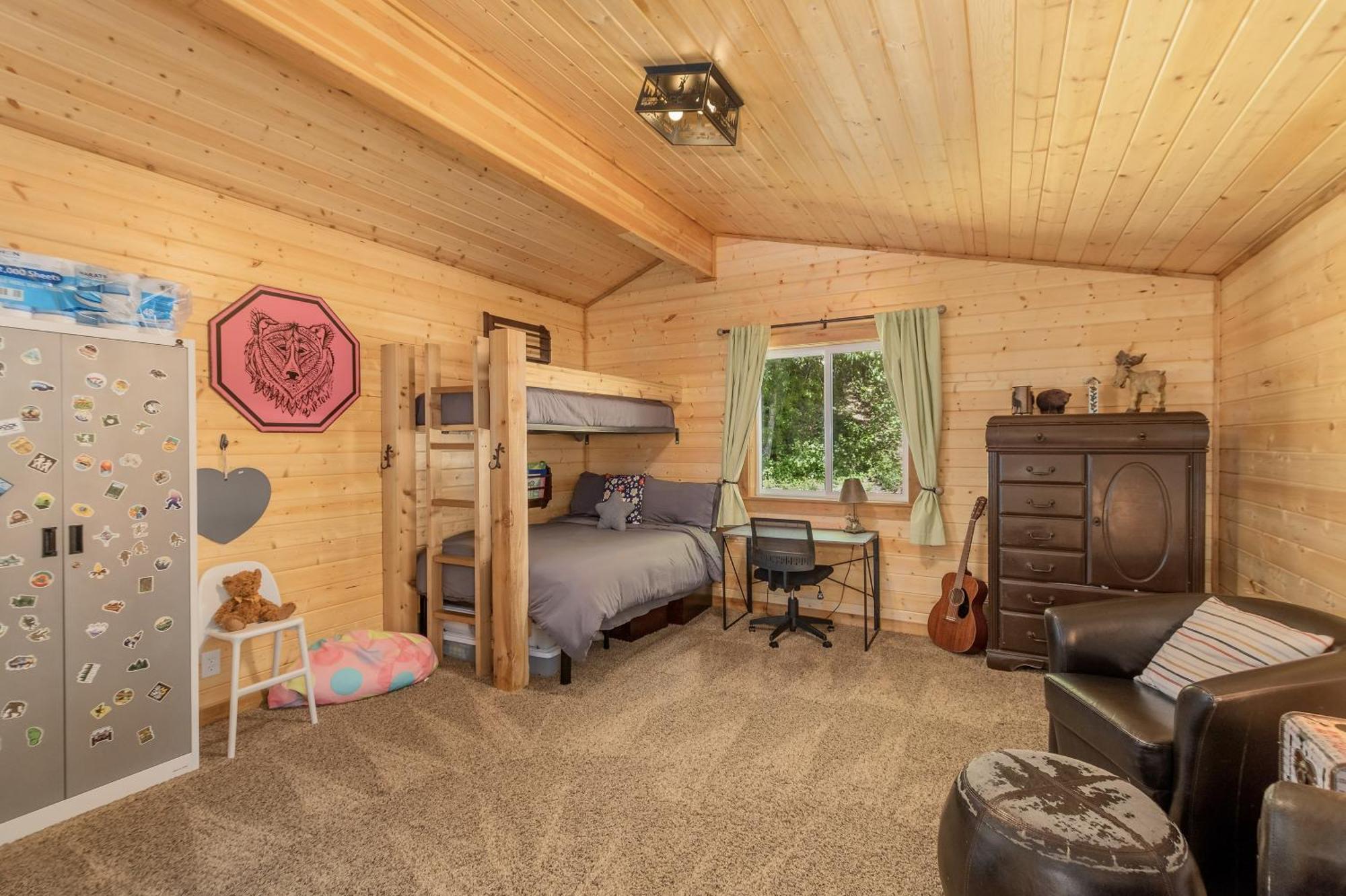 Lil Bigfoot By Nw Comfy Leavenworth