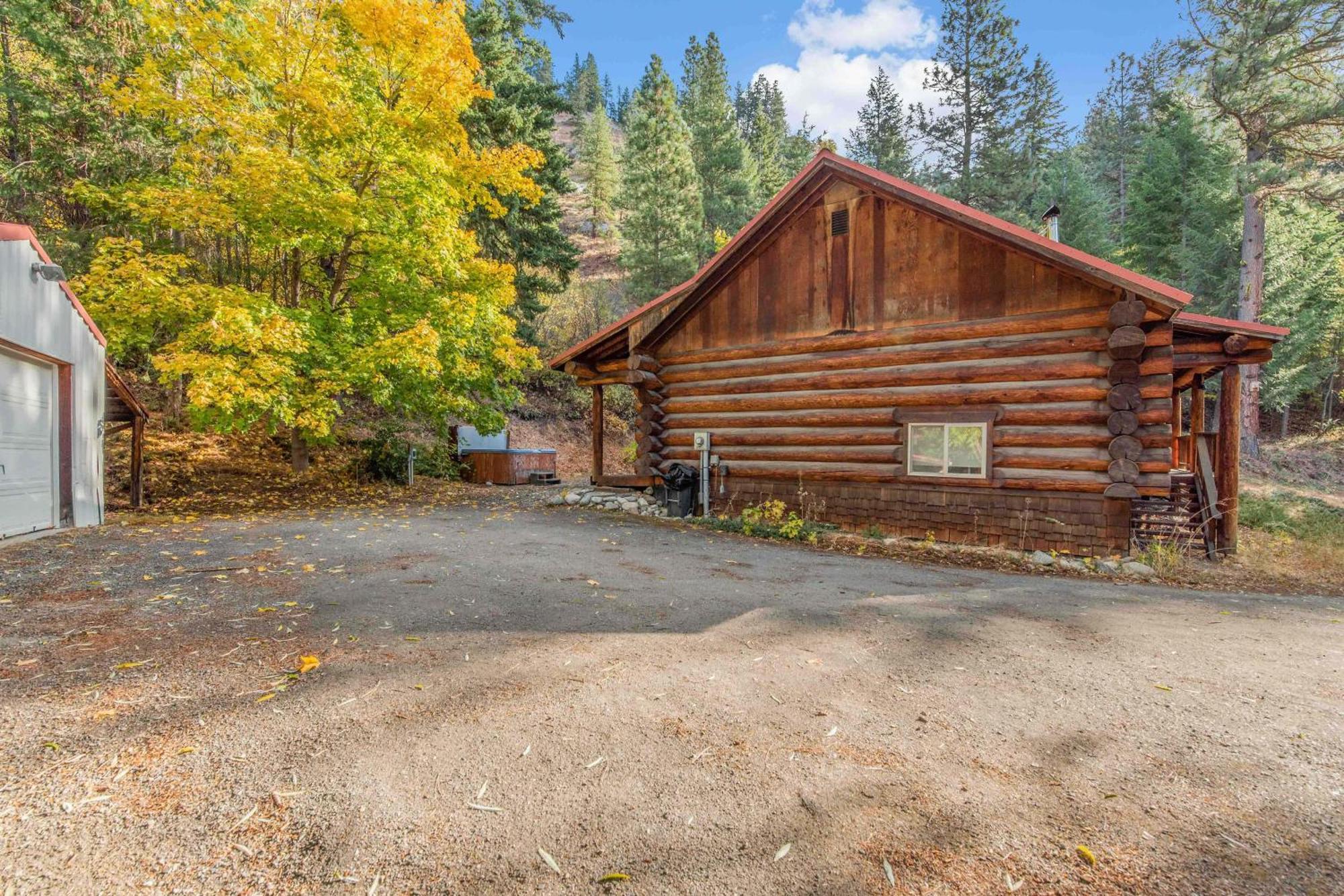 Bear Ridge Cabin Holiday home *