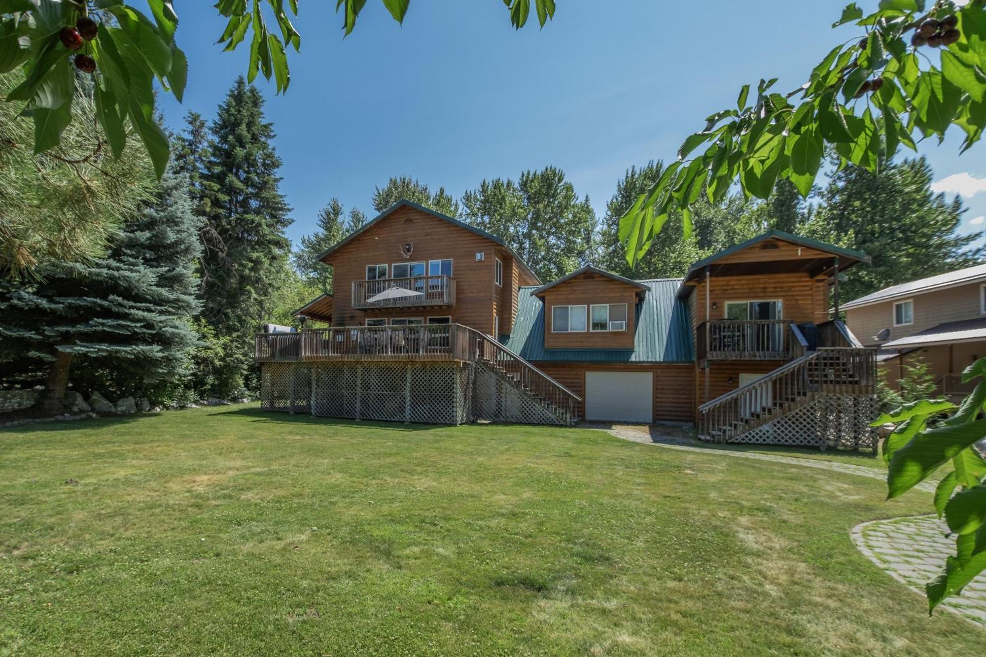 Holiday home Five-bedroom House *