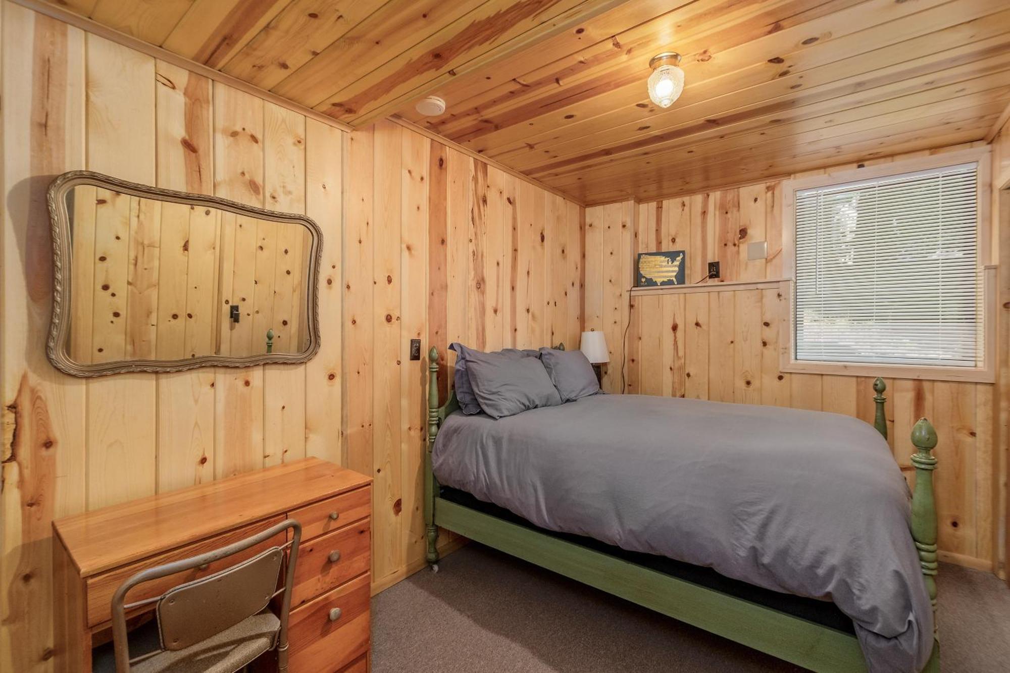 About The By Nw Comfy Holiday home