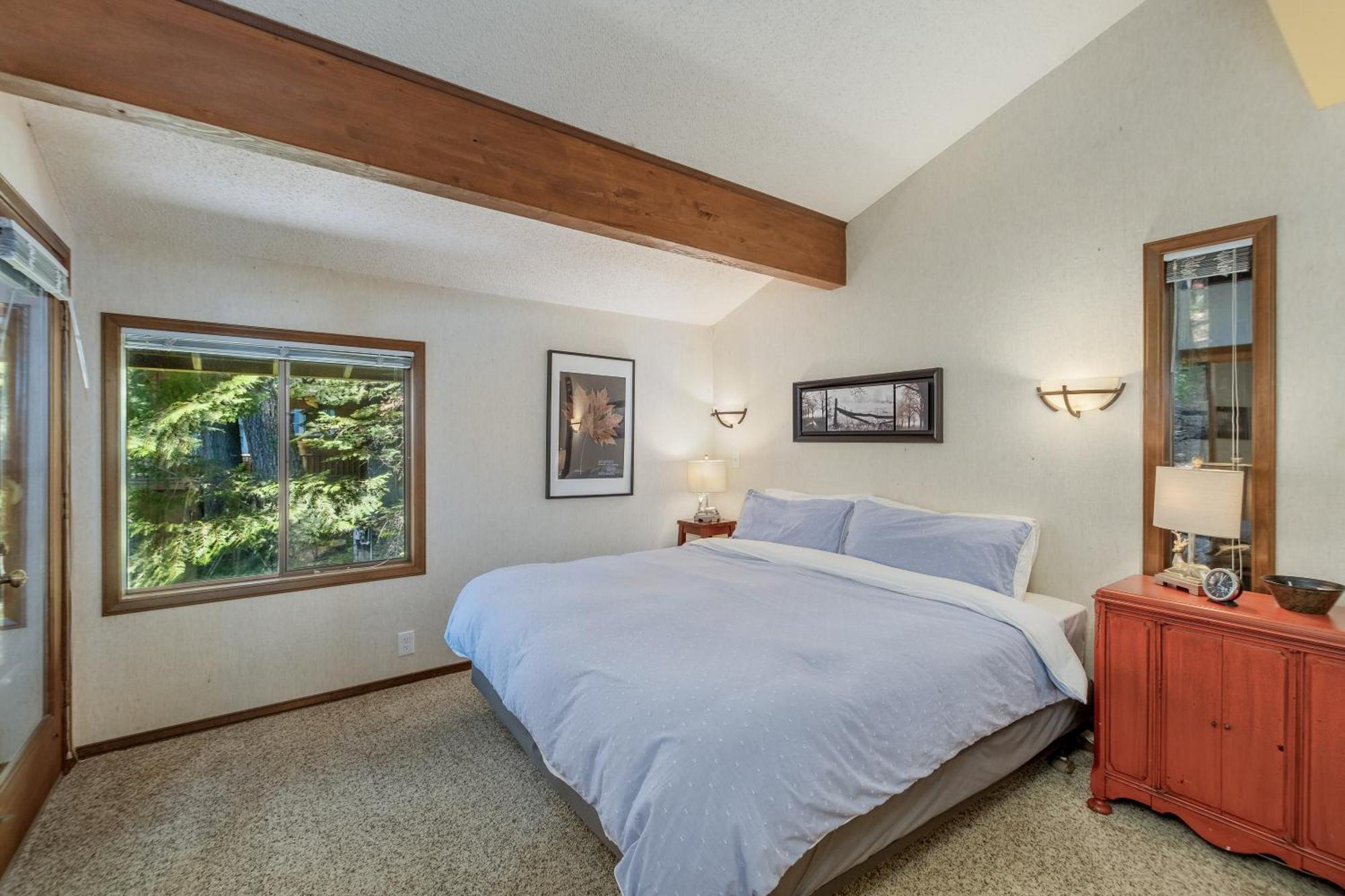 About The By Nw Comfy Leavenworth