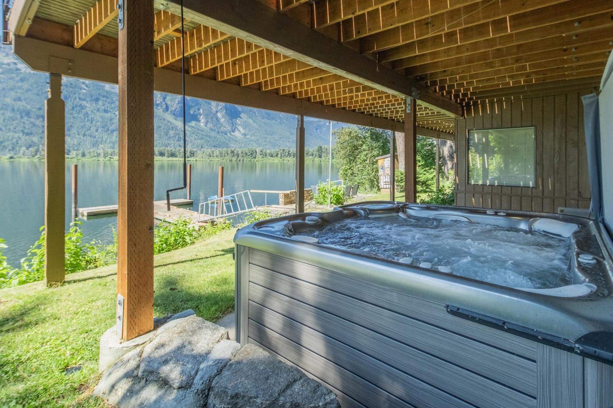 About The By Nw Comfy Holiday home *