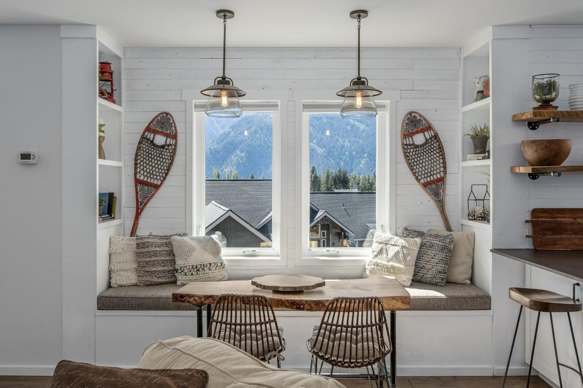 Berg Haus By Nw Comfy *