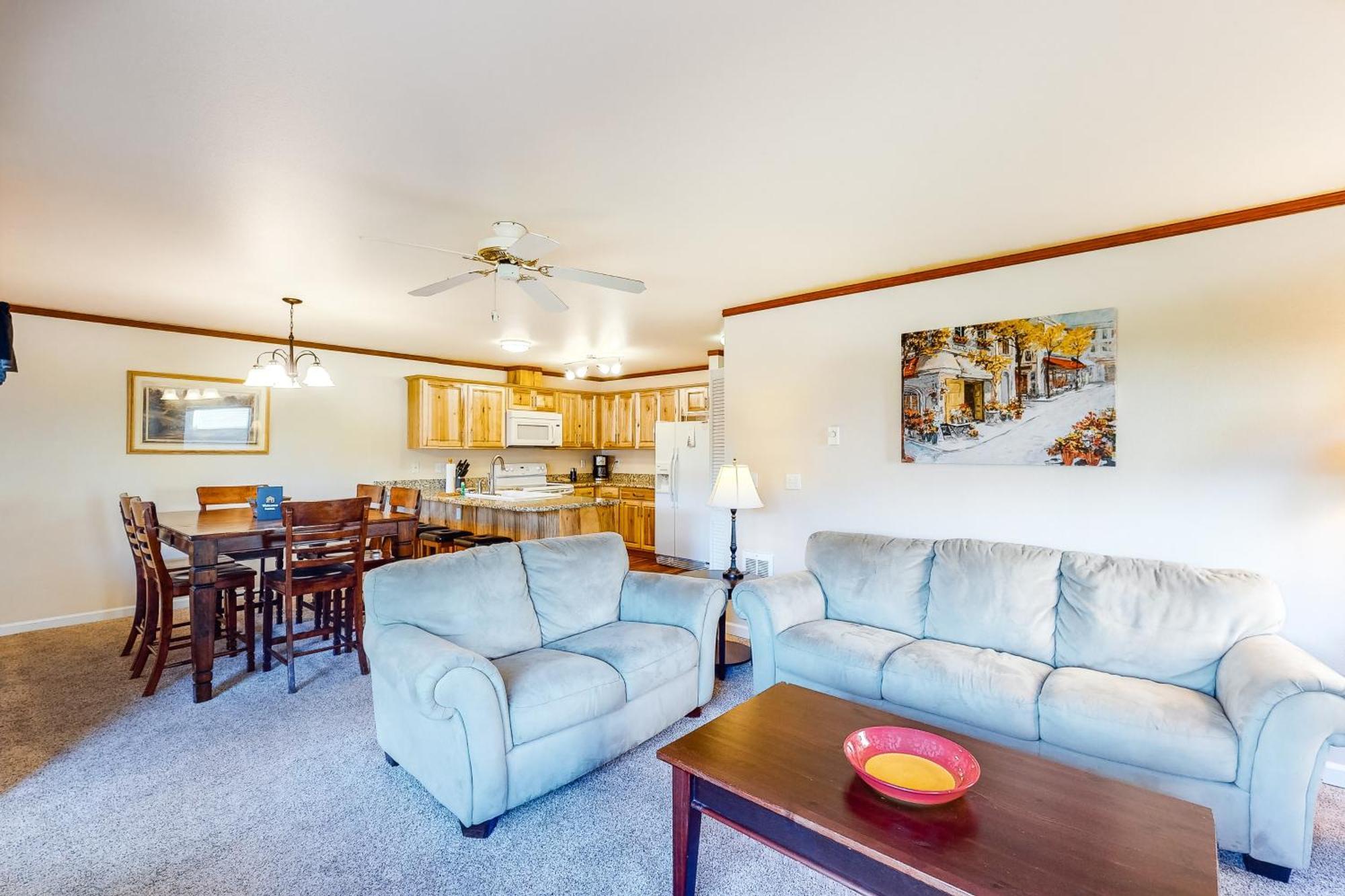 Apartment 3 Bed 2 Bath In