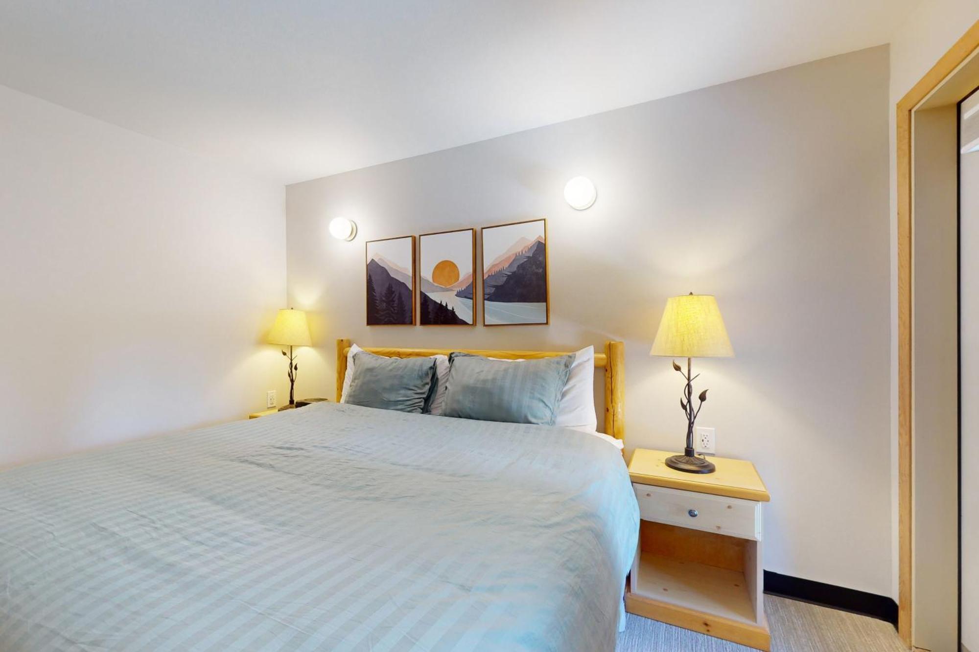 Aspen 505 & 506: Downtown Duo Apartment *