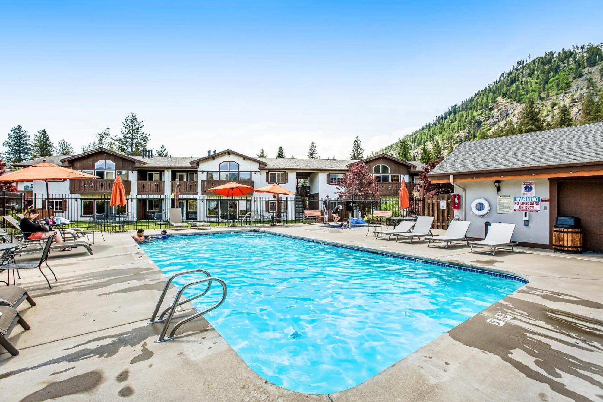 Hotel Aspen 506: The Nest Leavenworth
