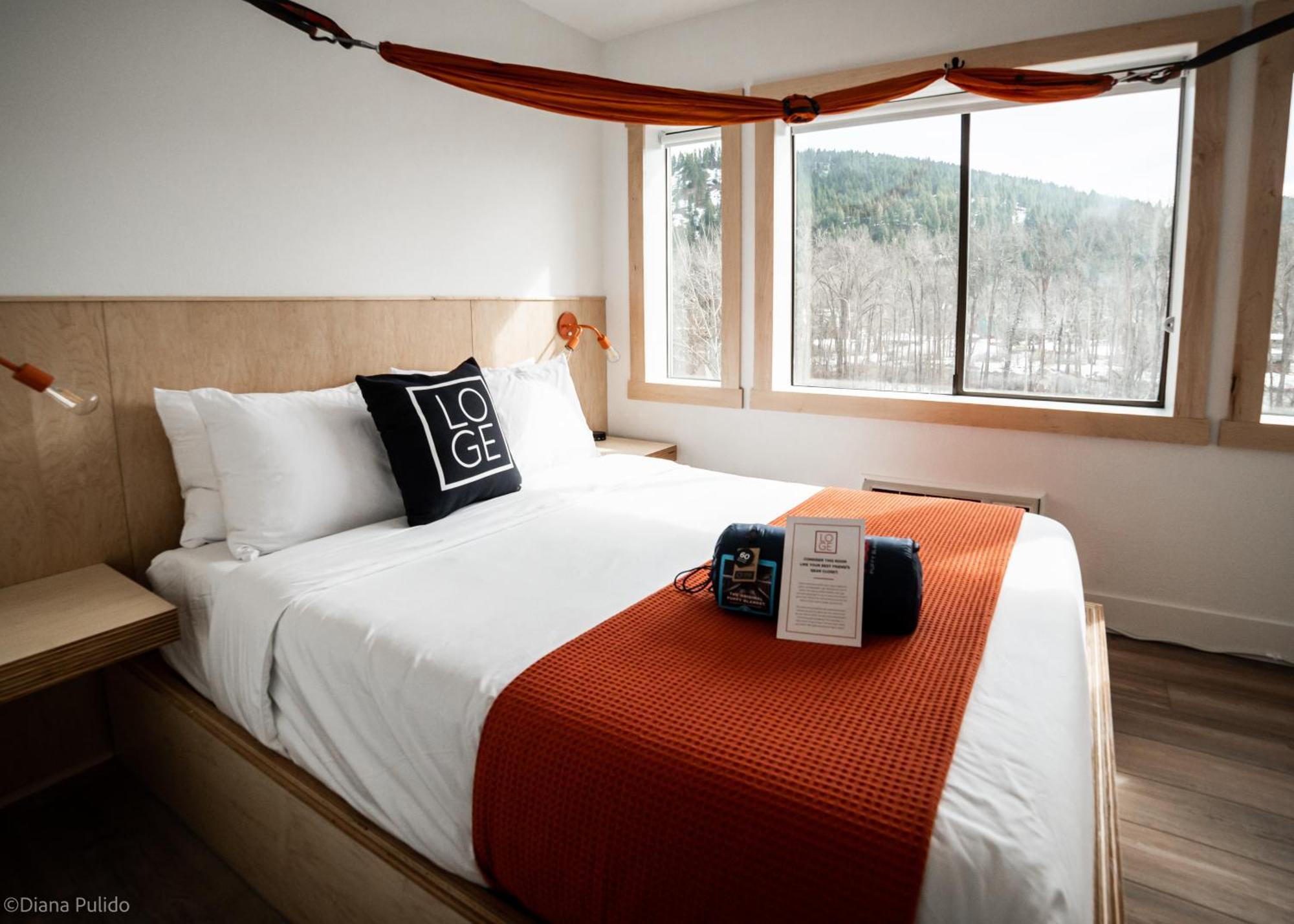 Loge 3*
