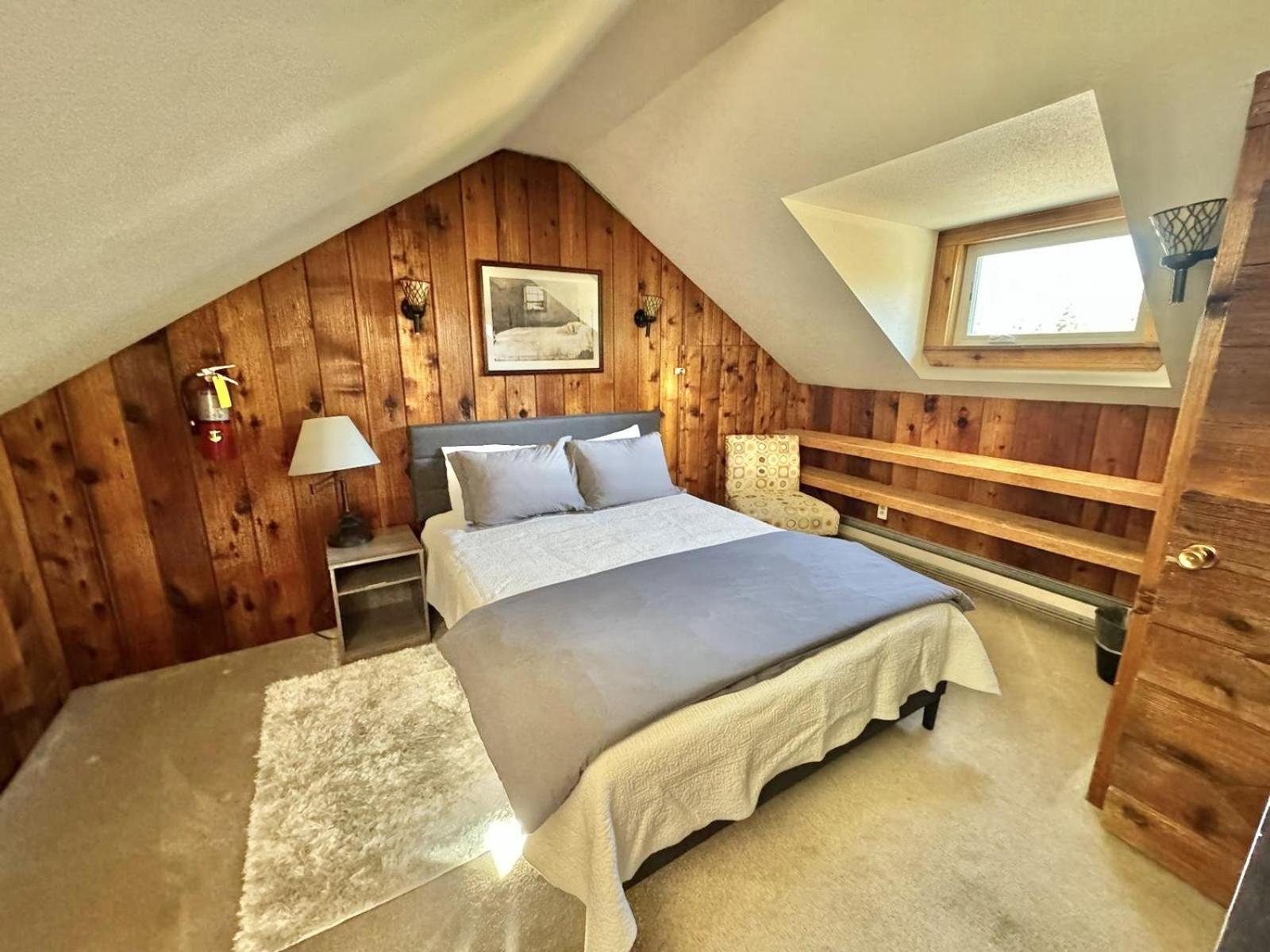 Rockwell Retreat By Nw Comfy *