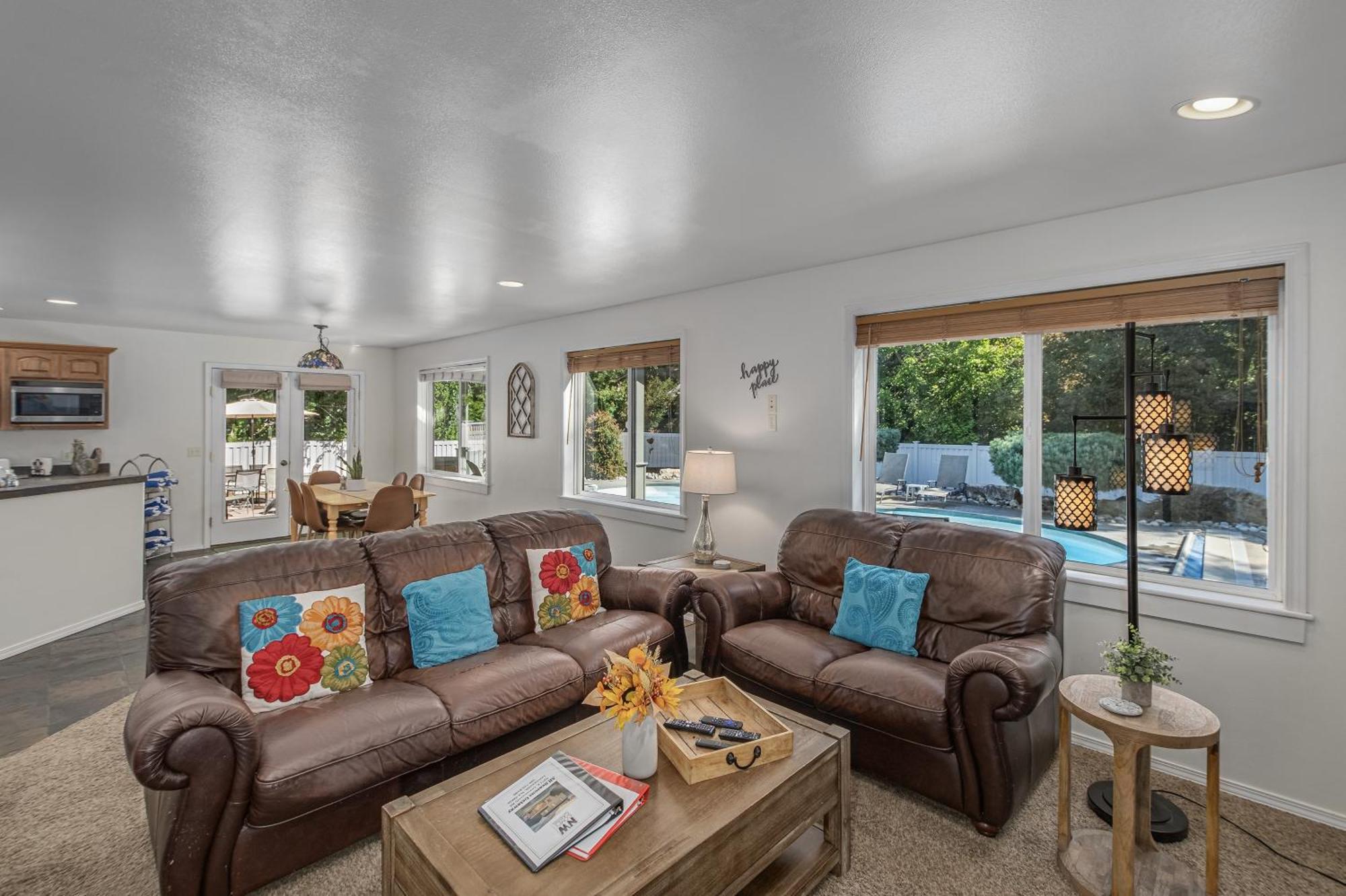 Seasons Getaway By Nw Comfy