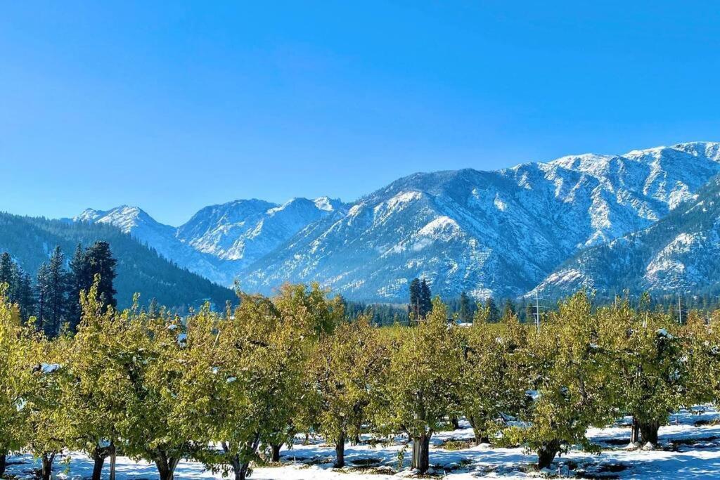 The Near Downtown Leavenworth, Leavenworth
