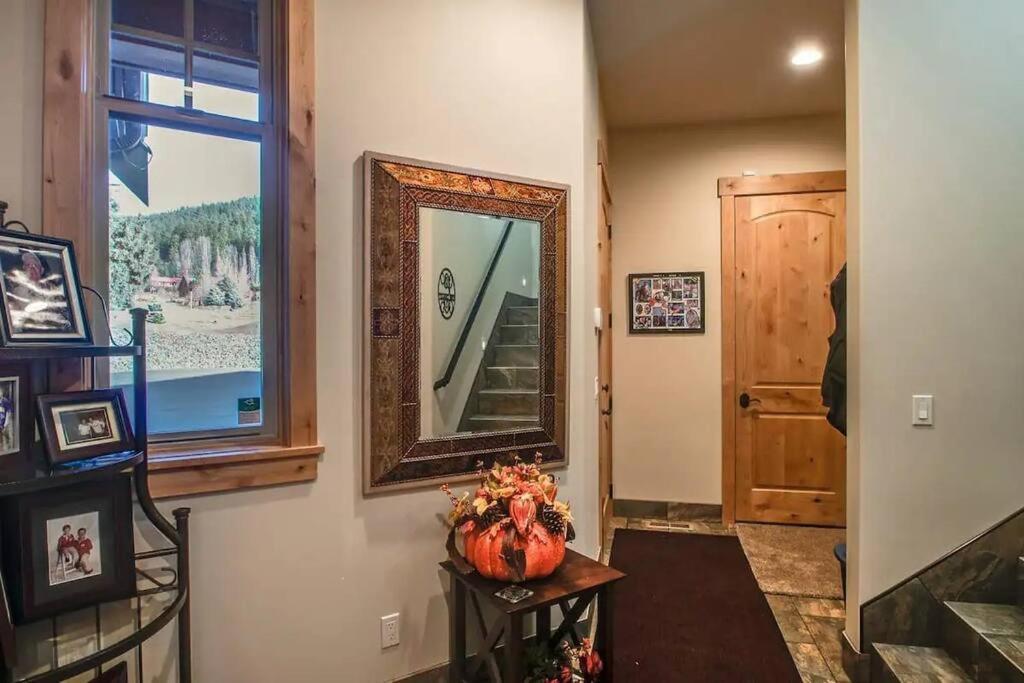 The Near Downtown Leavenworth, Chalet *