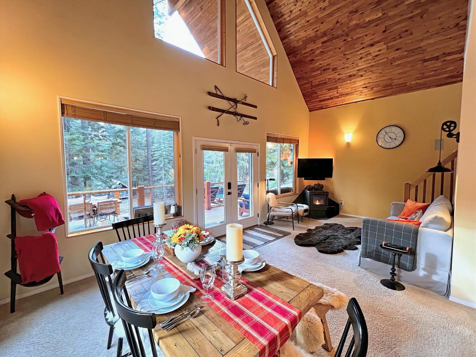 Chalet Riverfront Near Skiing, Lakes, Mtns & *