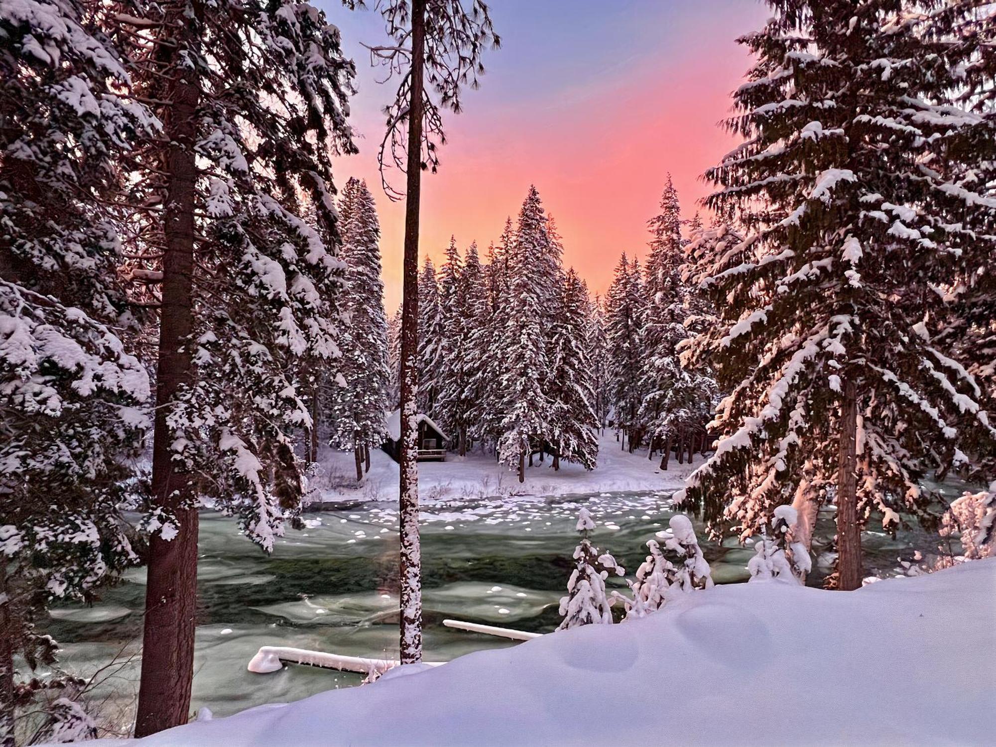 Riverfront Near Skiing, Lakes, Mtns & Chalet Leavenworth