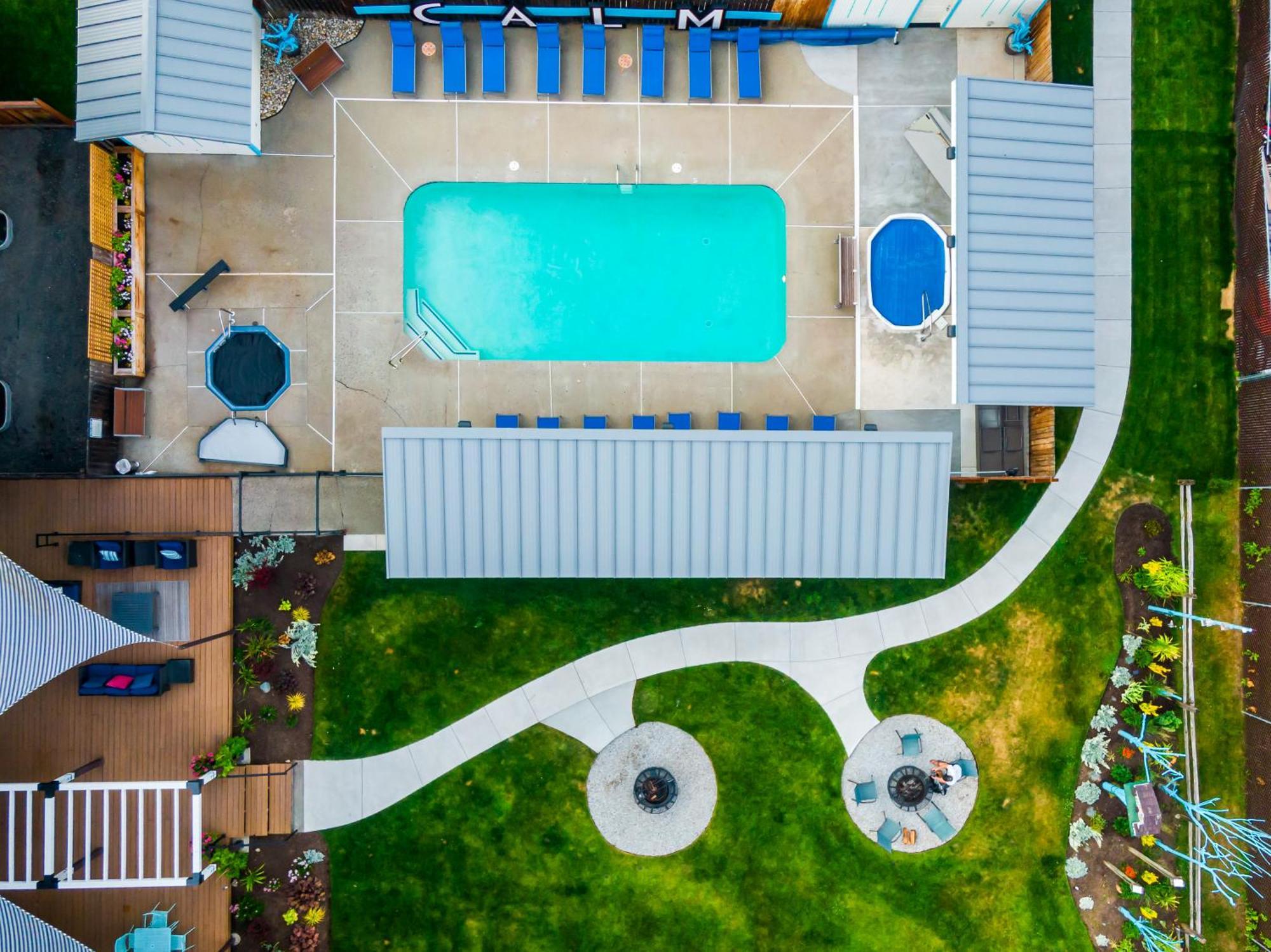Inn Blue Elk